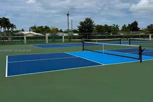 3680 N 56th Ave, Hollywood, FL 33021 - Photo 10