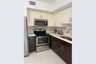 3680 N 56th Ave #823, Hollywood, FL 33021 - Photo 4