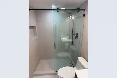3680 N 56th Ave #823, Hollywood, FL 33021 - Photo 8