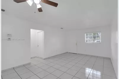 8851 NW 119th St #3112-3, Hialeah Gardens, FL 33018 - Photo 4
