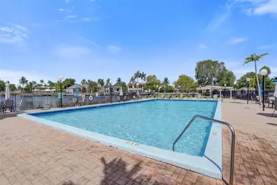 2000 Atlantic Shores Blvd #207, Hallandale Beach, FL 33009 - Photo 26