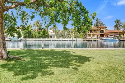 2000 Atlantic Shores Blvd #207, Hallandale Beach, FL 33009 - Photo 1