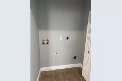 9512 NW 4th Ave #1, Miami, FL 33150 - Photo 8