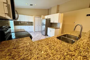 3393 SW 180th Way, Miramar, FL 33029 - Photo 4