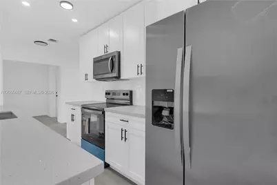 10460 SW 149 St, Miami, FL 33176 - Photo 20