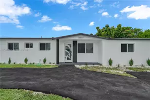 10460 SW 149th St, Miami, FL 33176 - Photo 1