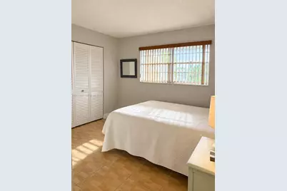 306 Circle Dr S #203, Boynton Beach, FL 33435 - Photo 10