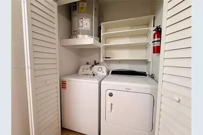1502 N 57th Ter #1502, Hollywood, FL 33021 - Photo 8