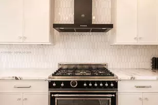 3190 Sheridan Ave, Miami Beach, FL 33140 - Photo 18
