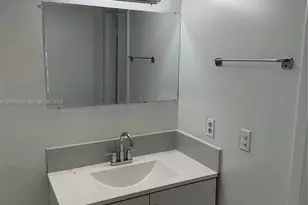 9270 Fontainebleau Blvd, Miami, FL 33172 - Photo 4