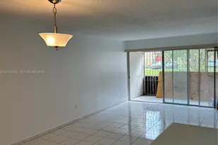 9270 Fontainebleau Blvd, Miami, FL 33172 - Photo 2