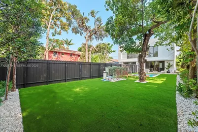 53 NW 52nd St, Miami, FL 33127 - Photo 24