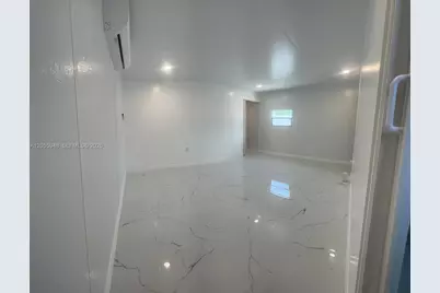 9625 NW 36th Ave #REAR, Miami, FL 33147 - Photo 6