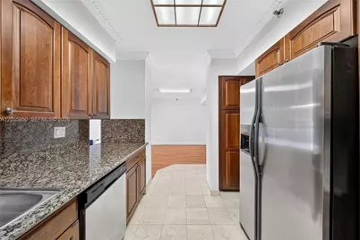 3600 Mystic Pointe Dr #310, Aventura, FL 33180 - Photo 6