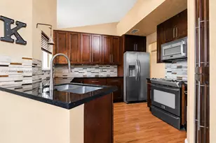 15670 SW 16th Ct, Pembroke Pines, FL 33027 - Photo 10