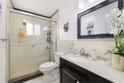 11425 NW 88th Ct, Hialeah Gardens, FL 33018 - Photo 32