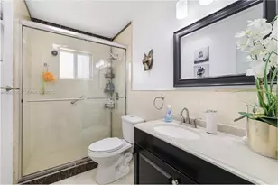 11425 NW 88th Ct, Hialeah Gardens, FL 33018 - Photo 32