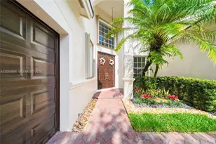 3933 E Hibiscus St, Weston, FL 33332 - Photo 2