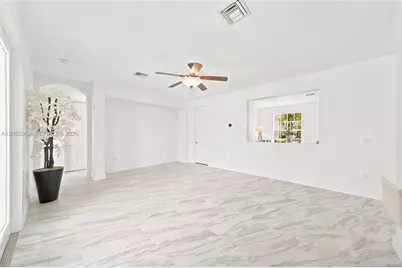 3933 E Hibiscus St, Weston, FL 33332 - Photo 18