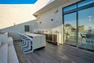 88 SW 7th St, Miami, FL 33130 - Photo 20