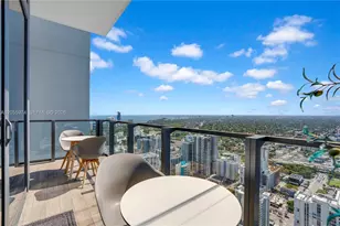 88 SW 7th St, Miami, FL 33130 - Photo 38