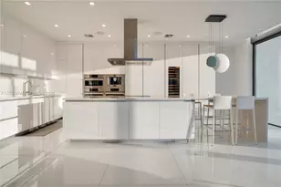 88 SW 7th St, Miami, FL 33130 - Photo 12