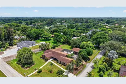 13680 SW 26th St, Davie, FL 33325 - Photo 1