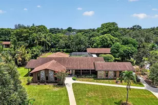 13680 SW 26th St, Davie, FL 33325 - Photo 2
