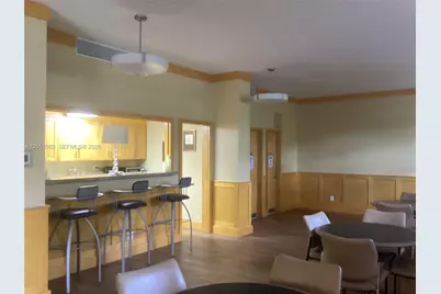 800 NE 195th St #415, Miami, FL 33179 - Photo 24