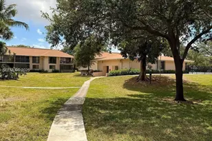 5921 Washington St, Hollywood, FL 33023 - Photo 18