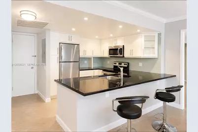 2000 Atlantic Shores Blvd #316, Hallandale Beach, FL 33009 - Photo 4