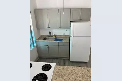 1322 SW 7th St #6, Miami, FL 33135 - Photo 12