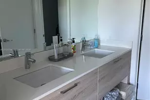 16385 Biscayne Blvd, North Miami Beach, FL 33160 - Photo 2