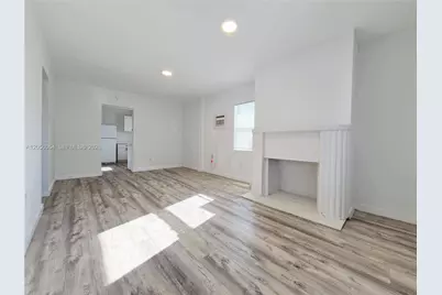 1922 NW 1st St #1, Miami, FL 33125 - Photo 2