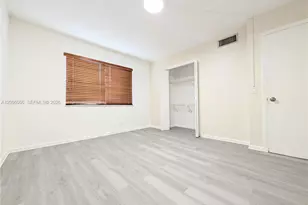 310 Lakeview Dr, Weston, FL 33326 - Photo 12