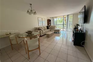 10875 SW 112th Ave, Miami, FL 33176 - Photo 8