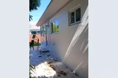 409 91st St, Surfside, FL 33154 - Photo 28