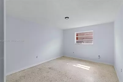 1250 W 26th Pl #108, Hialeah, FL 33010 - Photo 6