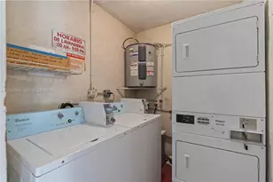1250 W 26th Pl, Hialeah, FL 33010 - Photo 14