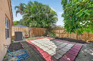 2073 SE 13th St, Homestead, FL 33035 - Photo 18