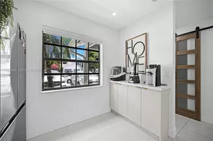 10372 NW 3rd St, Pembroke Pines, FL 33026 - Photo 4
