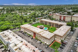 5300 Washington St, Hollywood, FL 33021 - Photo 10