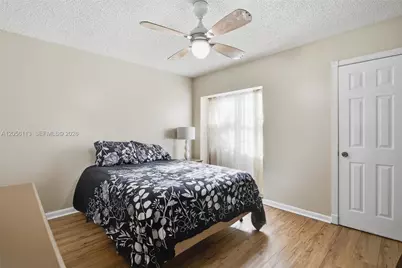 450 E Lakewood Cir E #B, Margate, FL 33063 - Photo 12