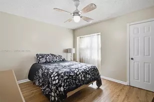 450 E Lakewood Cir E, Margate, FL 33063 - Photo 12