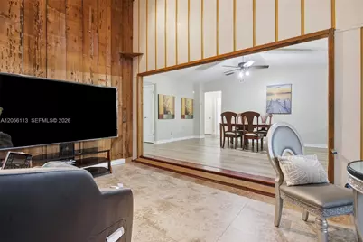 450 E Lakewood Cir E #B, Margate, FL 33063 - Photo 8