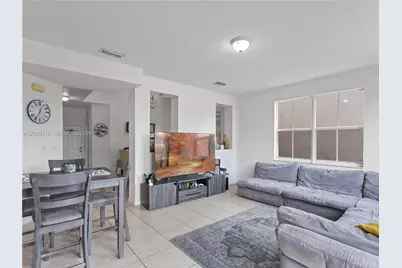 4401 NW 113th Ct, Doral, FL 33178 - Photo 14