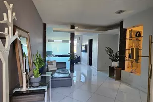 11271 NW 75th Ln, Doral, FL 33178 - Photo 4