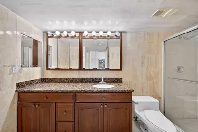3600 Mystic Pointe Dr #310, Aventura, FL 33180 - Photo 28