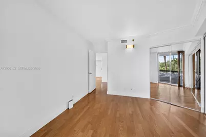 3600 Mystic Pointe Dr #310, Aventura, FL 33180 - Photo 22