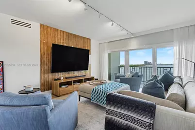 500 Bayview Dr #822, Sunny Isles Beach, FL 33160 - Photo 10